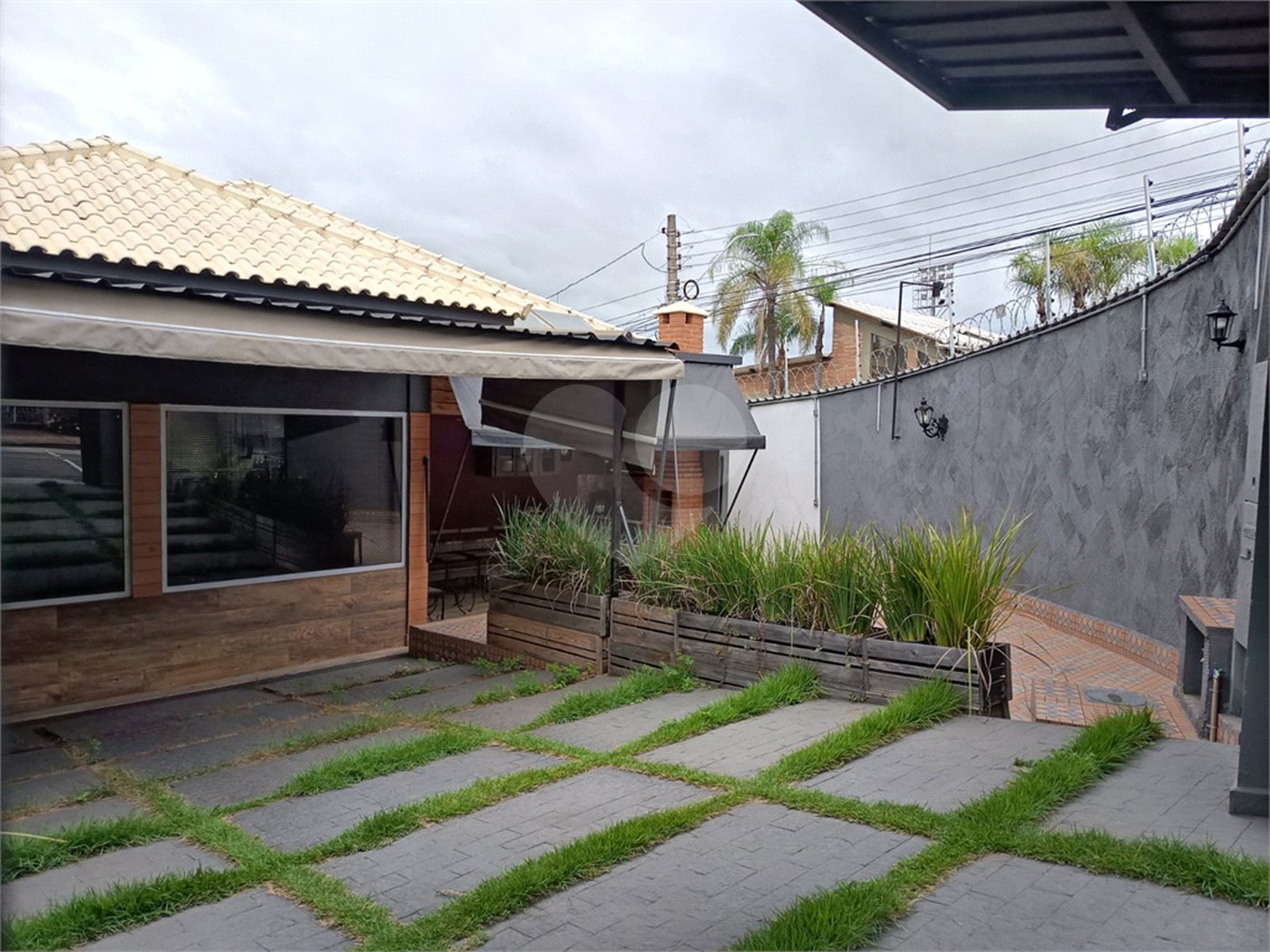 Casa à venda com 3 quartos, sendo 1 suíte,  em Jardim Santa Rosália, Sorocaba, SP