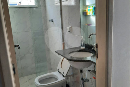 Sobrado à venda com 3 quartos, sendo 1 suíte, em Jardim Ester, São Paulo, SP