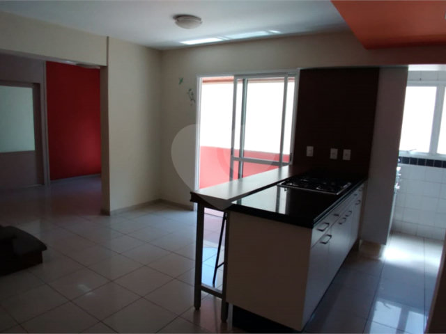 Cobertura à venda com 3 quartos, sendo 2 suítes,  em Lapa, São Paulo, SP