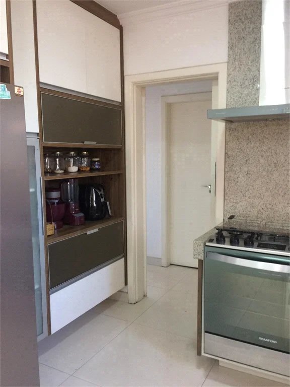 Apartamento à venda com 3 suítes em Vila Suzana, São Paulo, SP