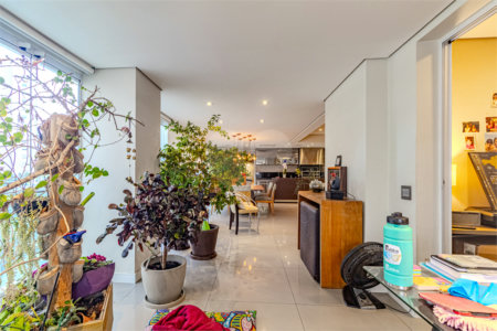 Apartamento à venda com 3 suítes em Alto da Lapa, São Paulo, SP