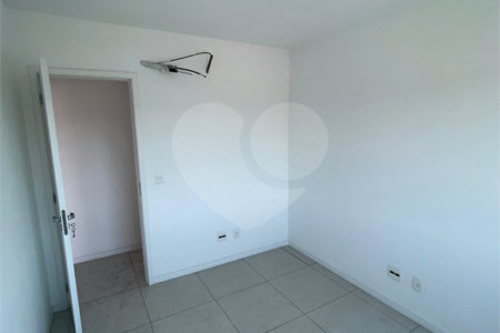 Apartamento à venda com 3 quartos, sendo 1 suíte, em Campo Grande, Rio de Janeiro, RJ