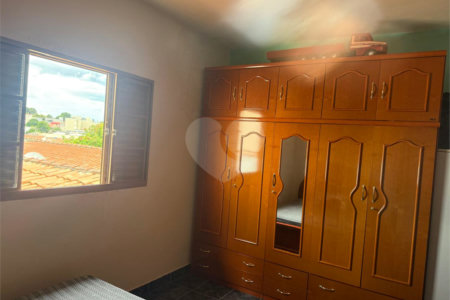 Casa à venda com 3 quartos, sendo 1 suíte, em Vila Romão, Salto, SP