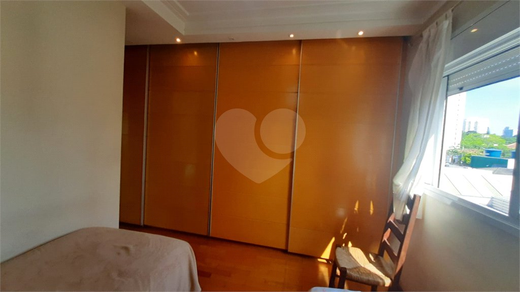 Apartamento à venda com 4 quartos, sendo 1 suíte, em Chácara Santo Antônio, São Paulo, SP