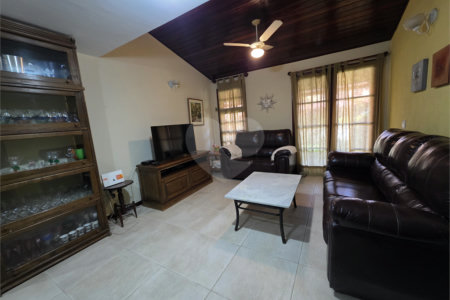 Casa à venda com 4 quartos, sendo 2 suítes, em Geribá, Armação dos Búzios, RJ