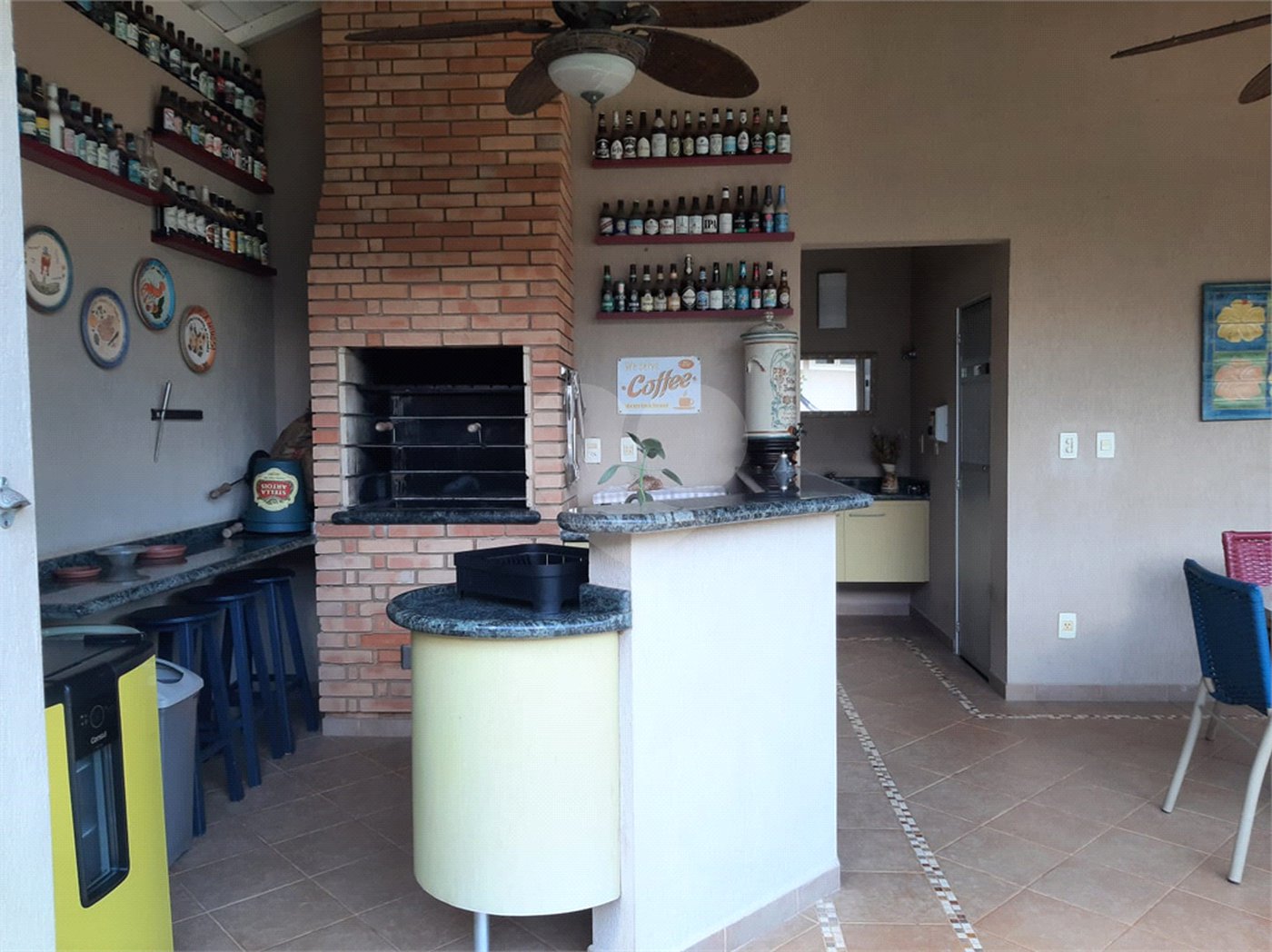 Casa à venda com 4 suítes no condomínio São Joaquim, Vinhedo - SP