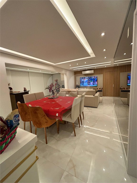 Apartamento à venda com 2 suítes em Vila Anastácio, São Paulo, SP