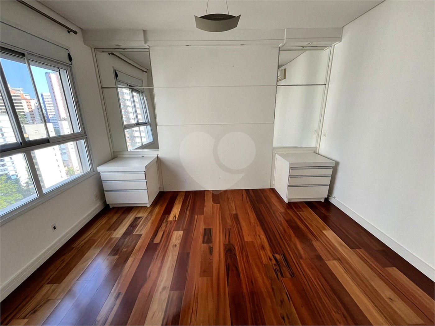 Apartamento à venda com 3 suítes em Vila Andrade, São Paulo, SP
