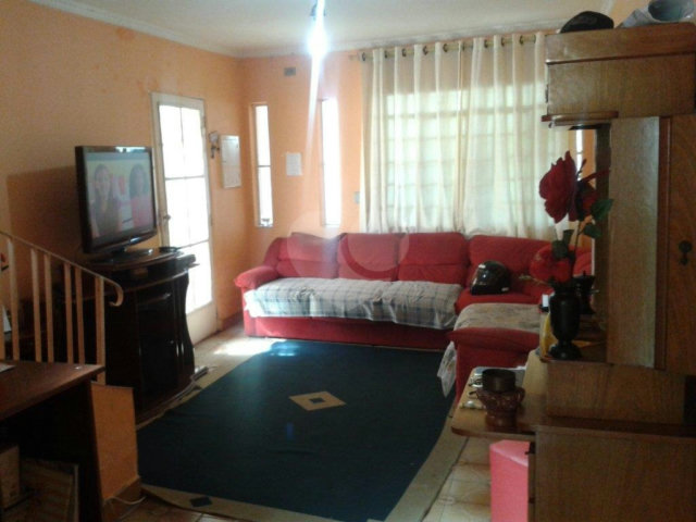 Sobrado à venda com 2 quartos em Parada Inglesa, São Paulo, SP