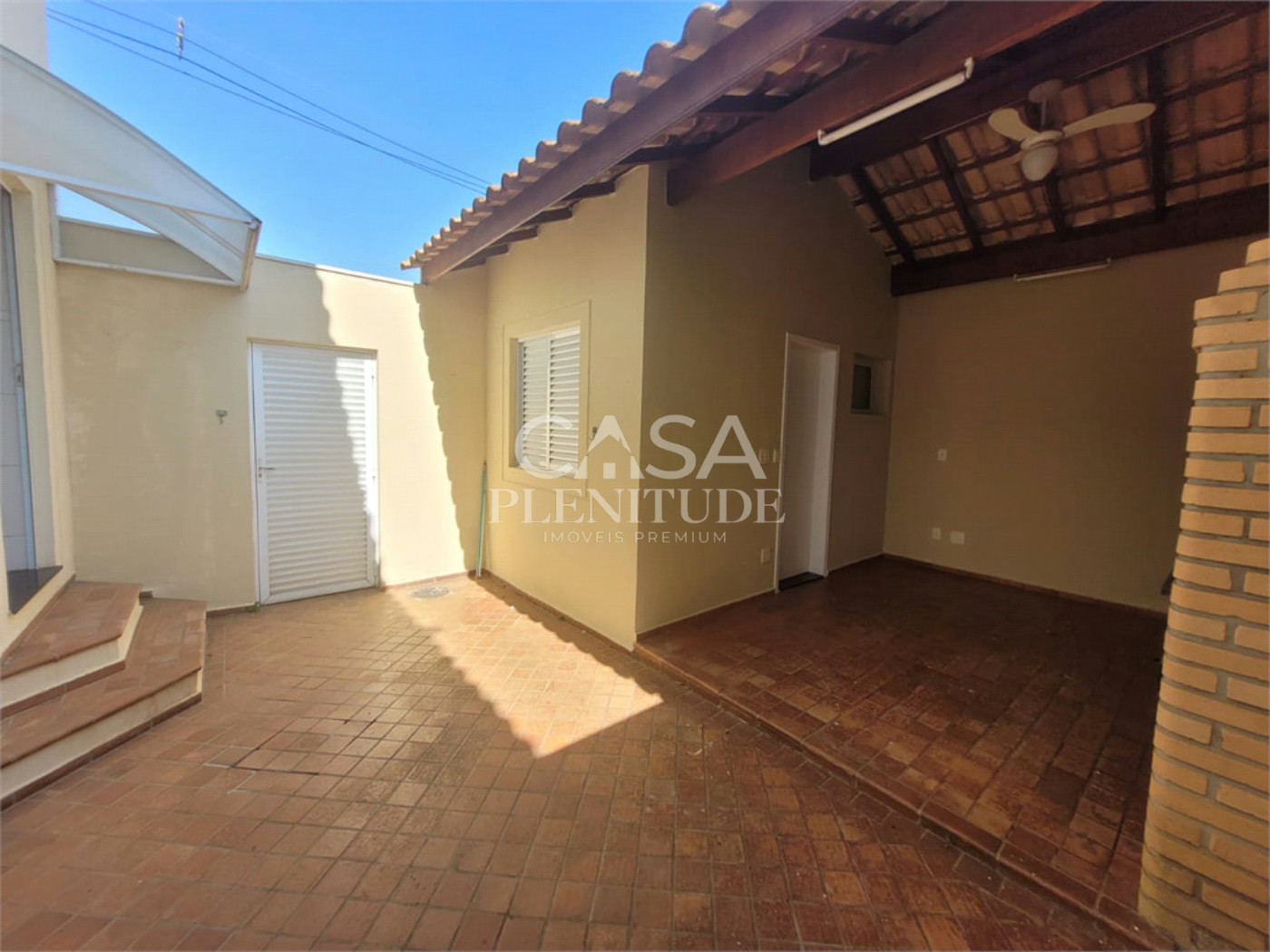 Casa em condomínio à venda com 3 quartos, sendo 1 suíte, em Parque Campolim, Sorocaba, SP