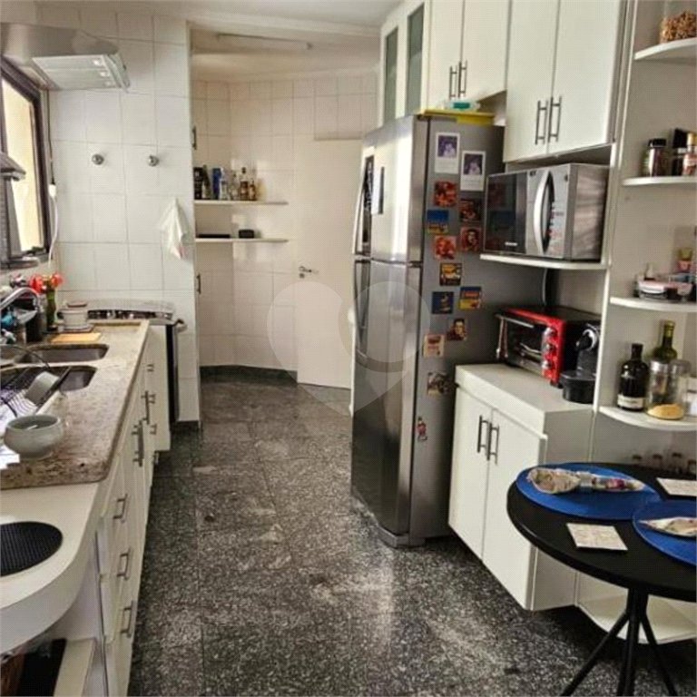 Apartamento à venda com 4 quartos, sendo 3 suítes,  em Vila Mariana, São Paulo, SP