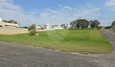 Terreno à venda no condomínio Fazenda Alta Vista, Salto de Pirapora - SP