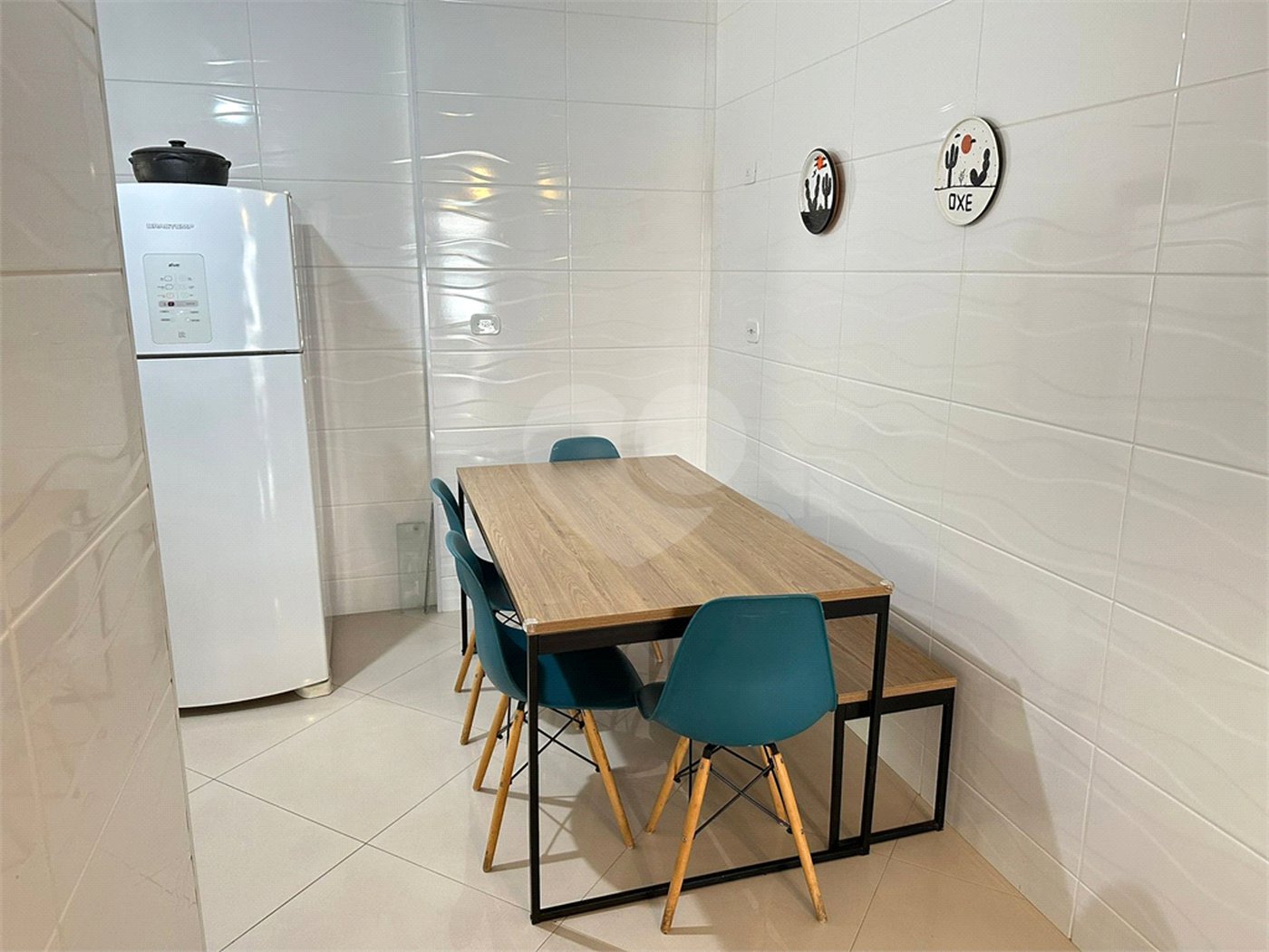 Apartamento à venda com 2 quartos, sendo 1 suíte,  em Aviação, Praia Grande, SP