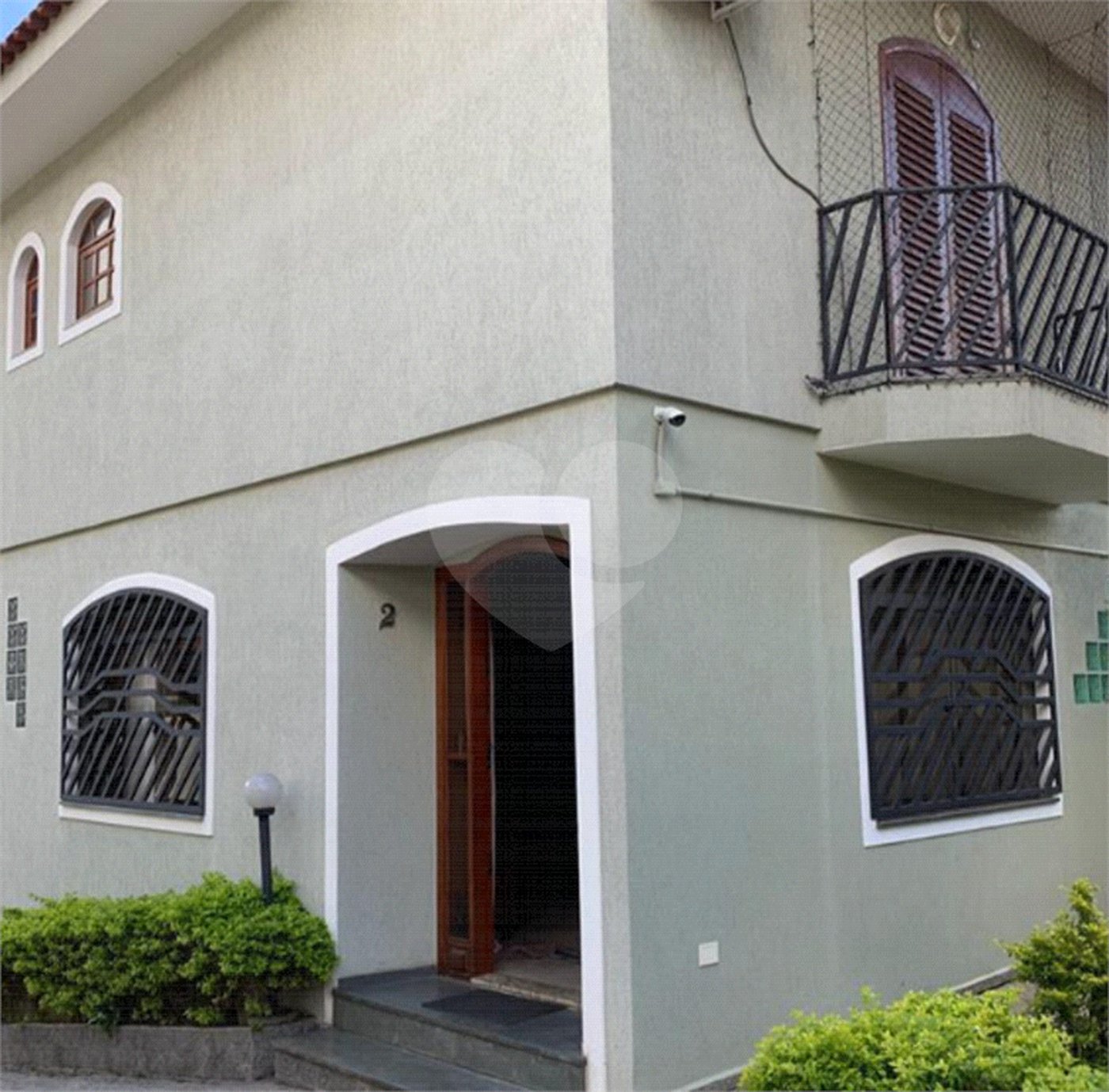 Casa à venda com 3 quartos, sendo 1 suíte,  no condomínio Residencial Nabuco de Araújo, São Paulo - SP