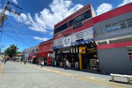Sala para alugar em Vila Romanópolis, Ferraz de Vasconcelos, SP