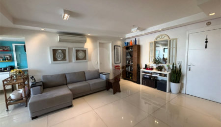 Apartamento à venda com 3 quartos, sendo 1 suíte,  em Santo Amaro, São Paulo, SP