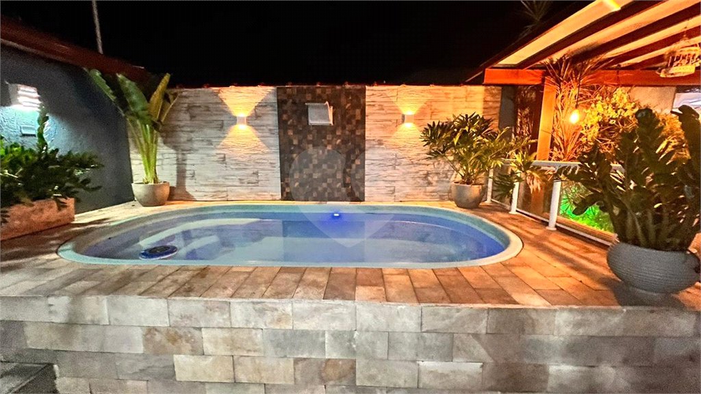 Casa à venda com 3 quartos em Cosmos, Rio de Janeiro, RJ