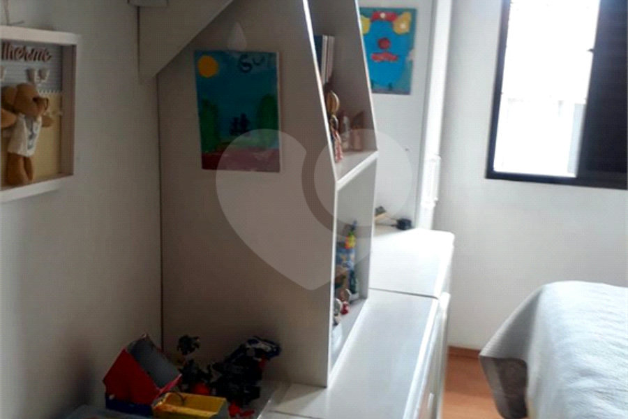 Sobrado à venda com 4 quartos, sendo 2 suítes,  em Parada Inglesa, São Paulo, SP