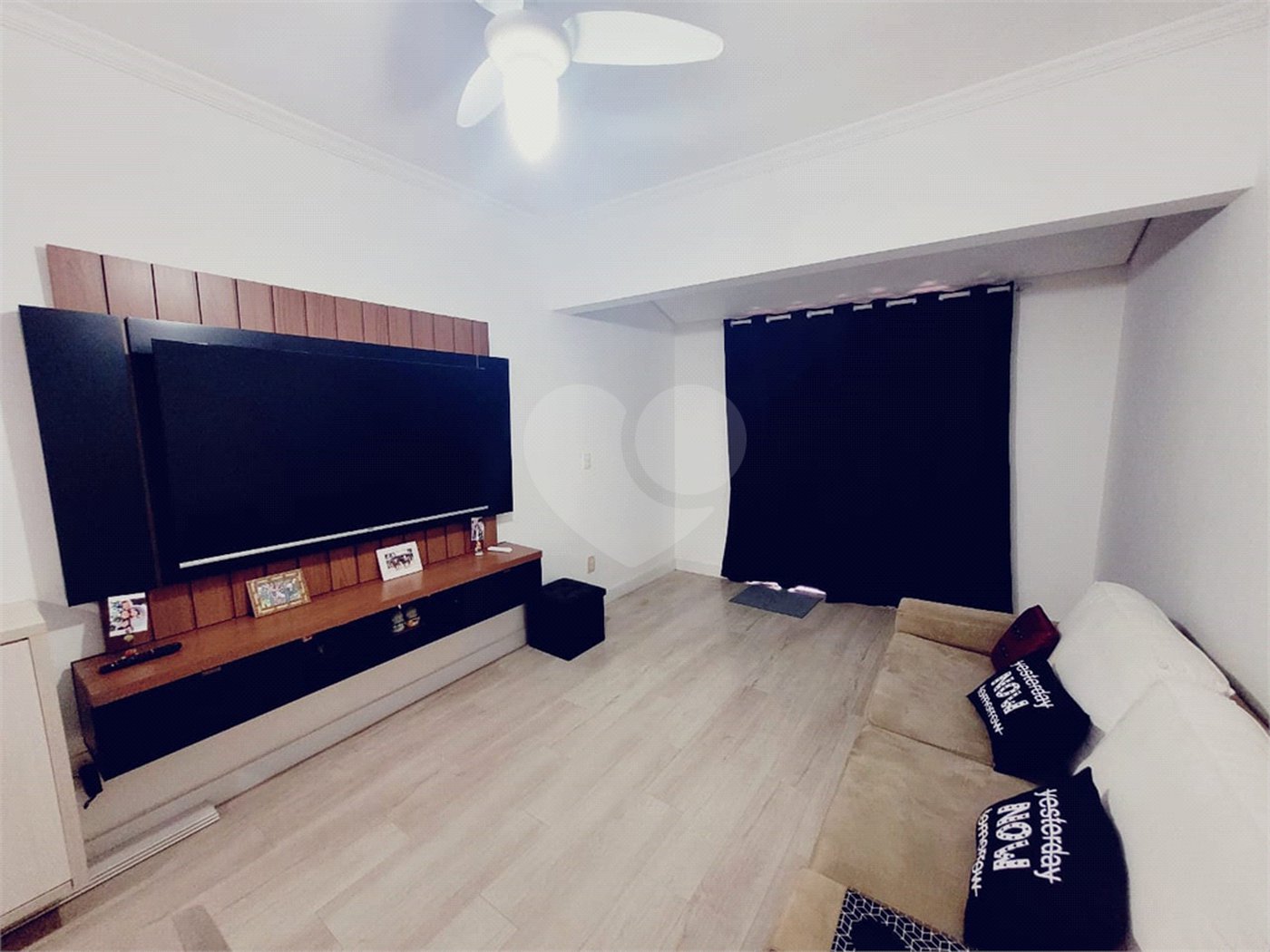 Casa à venda com 2 quartos, sendo 1 suíte, no condomínio Villa das Palmeiras, Indaiatuba - SP