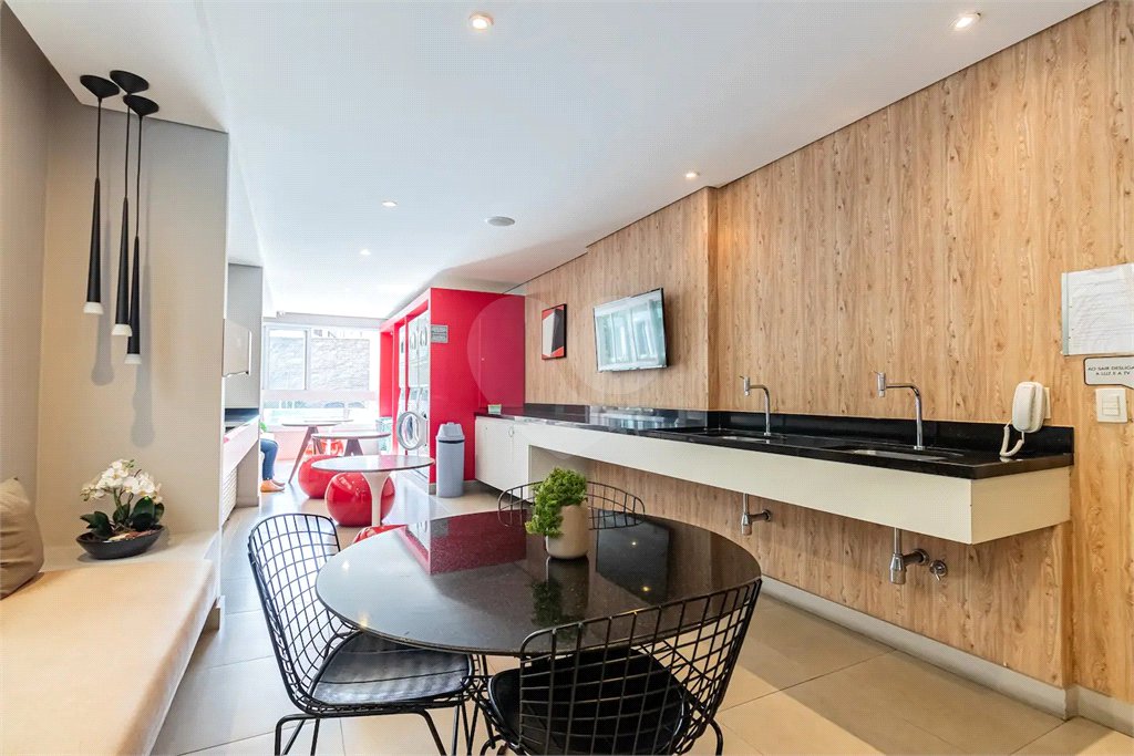 Kitnet à venda com 1 quarto no Centro, São Paulo, SP
