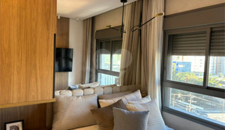 Apartamento à venda com 2 quartos, sendo 1 suíte,  em Bosque da Saúde, São Paulo, SP