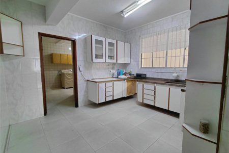 Sobrado à venda com 3 quartos em Vila Romana, São Paulo, SP