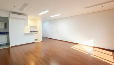 Sala à venda em Chácara Santo Antônio, São Paulo, SP