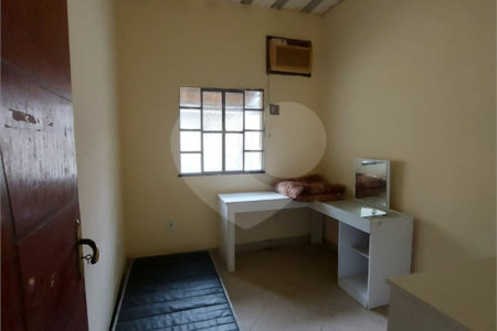 Casa à venda com 3 quartos em Campo Grande, Rio de Janeiro, RJ