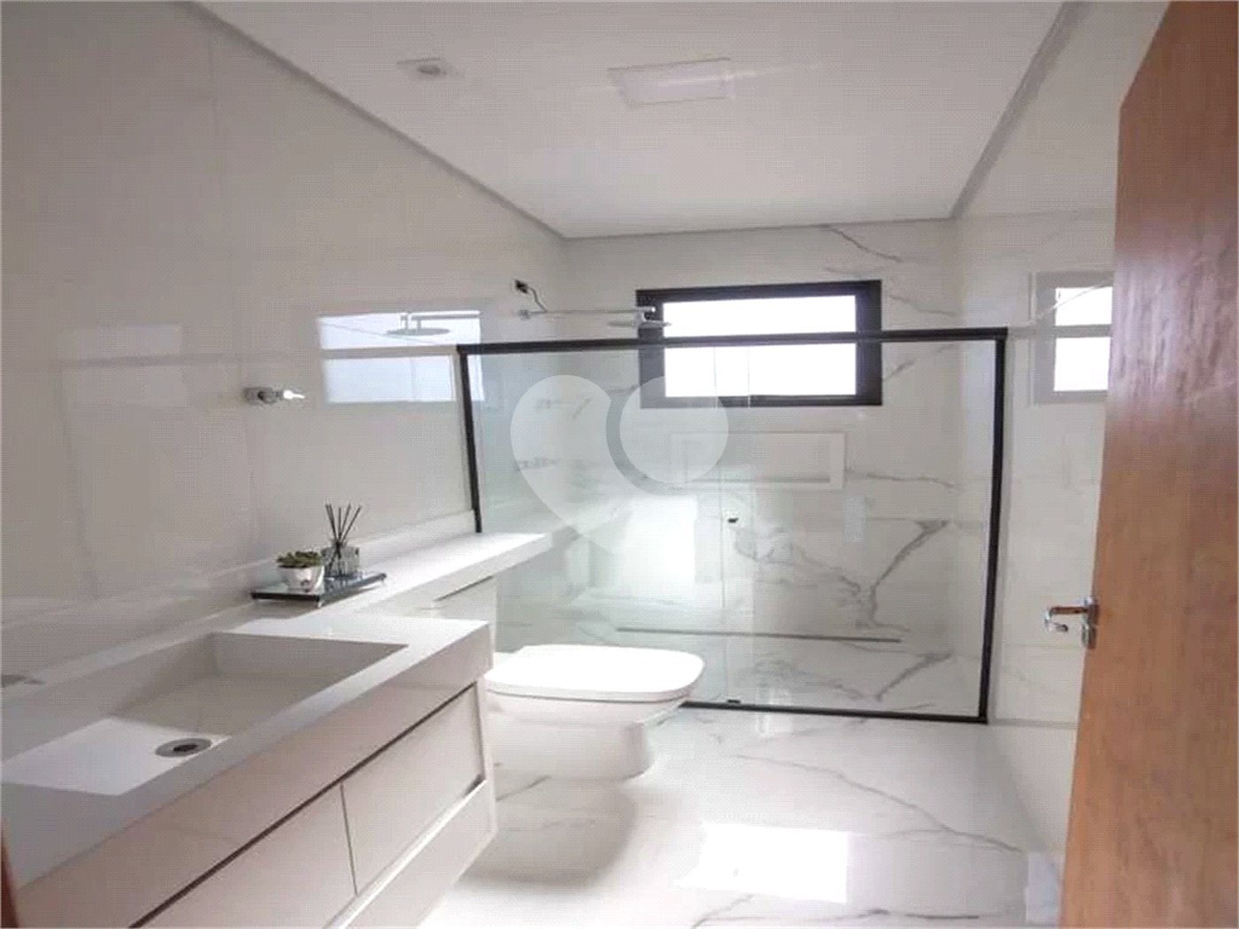 Casa à venda com 3 quartos, sendo 1 suíte, no condomínio Jardim Piemonte, Indaiatuba - SP