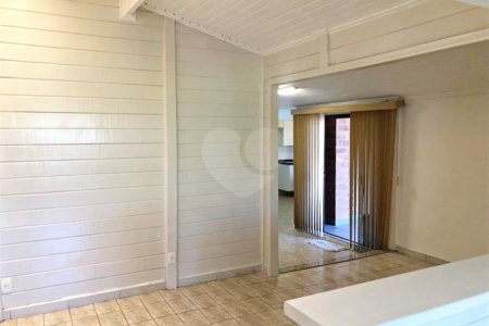 Casa à venda com 4 quartos, sendo 2 suítes, no condomínio Estância Marambaia, Vinhedo - SP