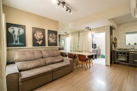 Casa à venda com 2 suítes no condomínio Residencial Living Sabara, São Paulo - SP