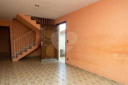 Casa à venda com 3 quartos, sendo 1 suíte,  em Vila Sônia, São Paulo, SP