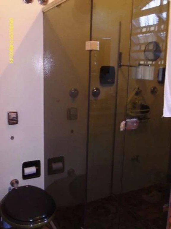 Sobrado à venda com 4 quartos, sendo 2 suítes, em Jardim Peri Peri, São Paulo, SP