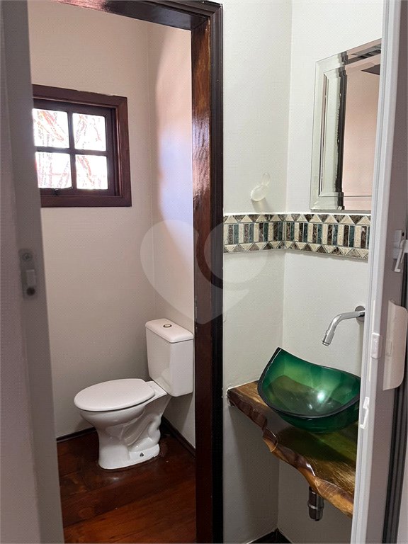 Casa Térrea à venda com 5 quartos, sendo 3 suítes,  em Vila Oliveira, Mogi das Cruzes, SP