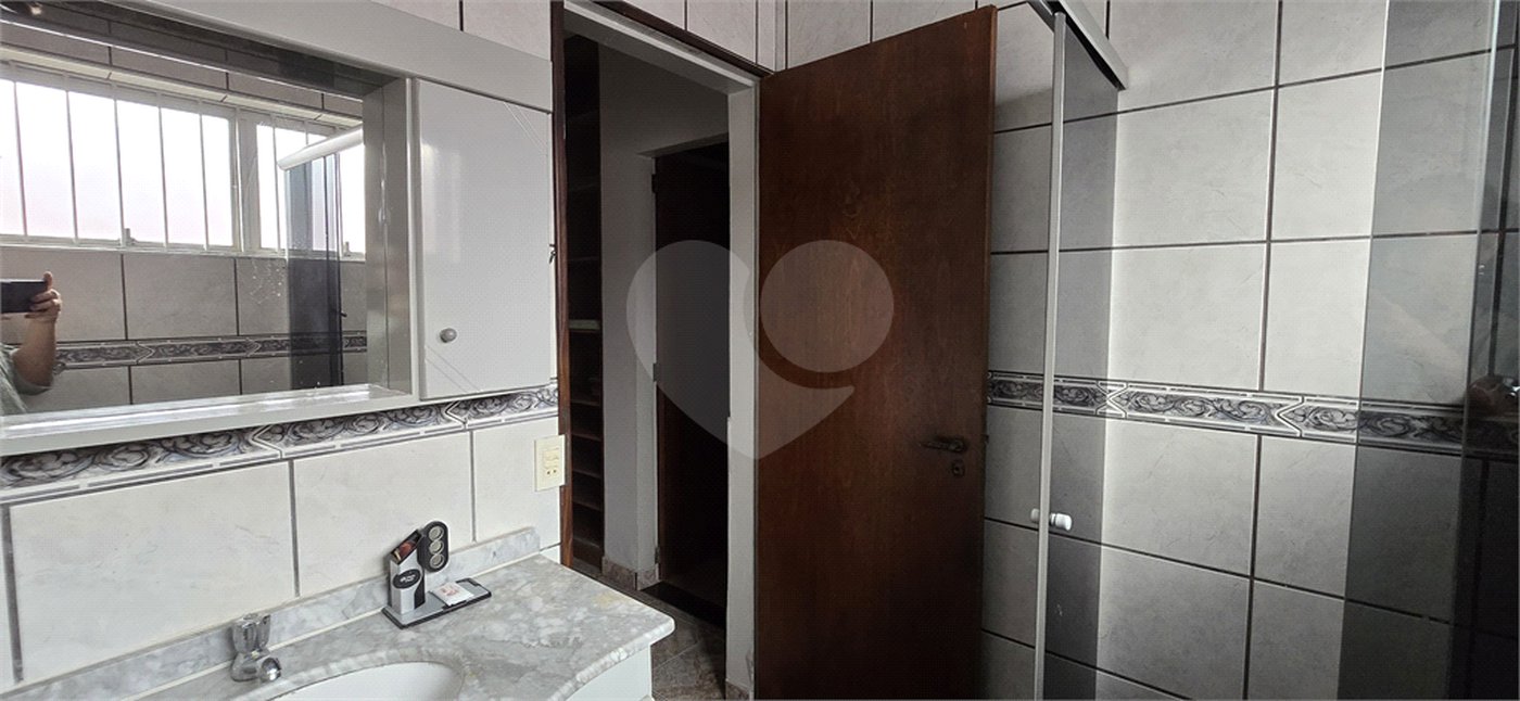 Casa à venda com 3 quartos, sendo 1 suíte, em Lar São Paulo, São Paulo, SP