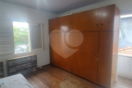 Sobrado à venda com 3 quartos em Jardim Líbano, São Paulo, SP