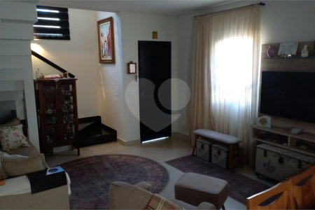 Casa à venda com 3 suítes no condomínio Residencial Marchant Buarque, Atibaia - SP