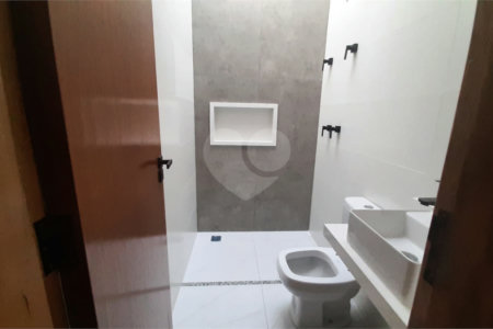 Sobrado à venda com 3 suítes em Vila Libanesa, São Paulo, SP