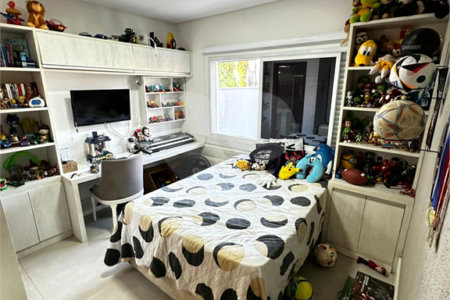 Casa à venda com 3 suítes no condomínio Belvedere II, Votorantim - SP