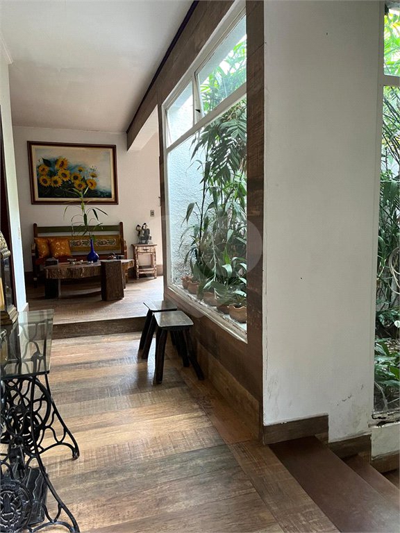 Casa Térrea para alugar com 3 suítes em Jardim do Lago, Atibaia, SP