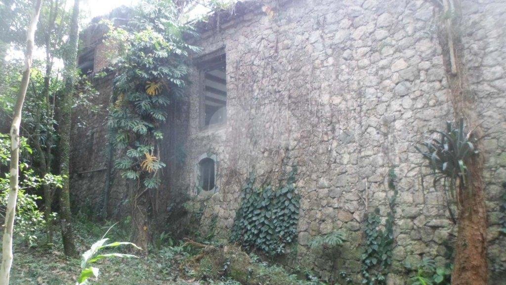 Terreno à venda com 1 suíte no condomínio Chácara Flora, São Paulo - SP
