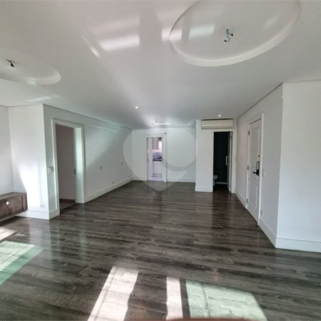 Apartamento à venda com 3 suítes em Vila Paulicéia, São Paulo, SP