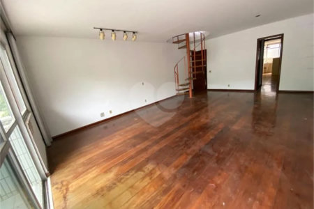 Cobertura à venda com 4 quartos, sendo 1 suíte, em Cosme Velho, Rio de Janeiro, RJ