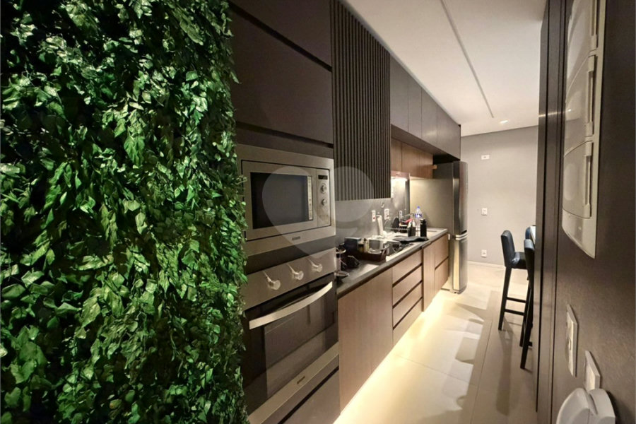 Apartamento à venda com 4 quartos, sendo 1 suíte,  em Pinheiros, São Paulo, SP