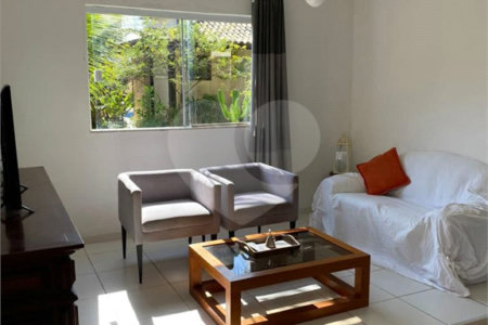 Casa à venda ou para alugar com 3 quartos em Praia Rasa, Armação dos Búzios, RJ