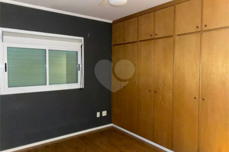 Apartamento à venda com 4 quartos, sendo 1 suíte, em Vila Congonhas, São Paulo, SP