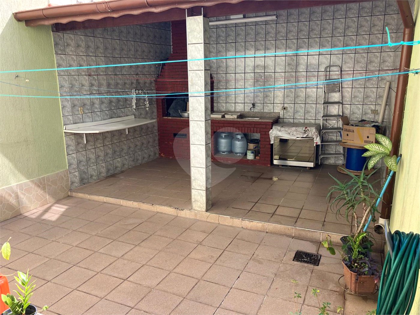 Casa à venda com 3 quartos em Jardim Peri, São Paulo, SP