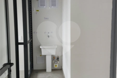 Apartamento à venda com 3 suítes em Vila Firmiano Pinto, São Paulo, SP