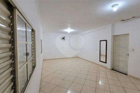 Chácara à venda com 4 quartos, sendo 1 suíte, em Área Rural de Salto, Salto, SP