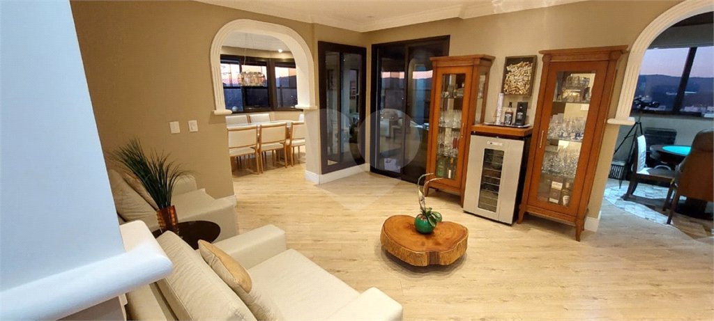 Apartamento à venda com 4 suítes em Santana, São Paulo, SP